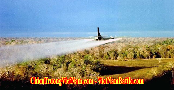 Máy bay Mỹ trong chiến dịch rải chất độc hóa học diệt cỏ, chất độc da cam trong chiến tranh Việt Nam - Operation Ranch Hand in Vietnam war
