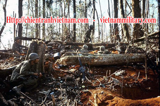 Trận đánh cao điểm 875 Đắk Tô năm 1967 trong chiến tranh Việt Nam - Battle of hill 875 Dak To in 1967 in Viet Nam war