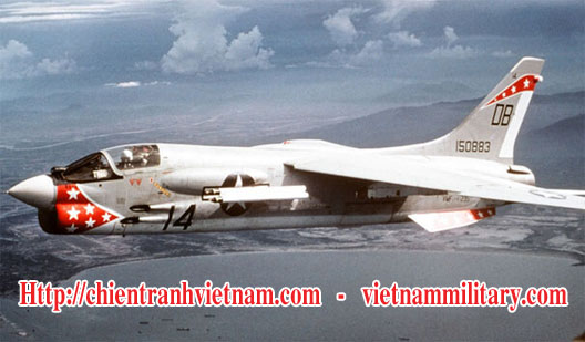 Máy bay F-8 Crusader Thập Tự Quân trong chiến tranh Việt Nam