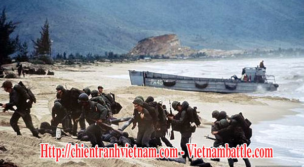 Trận đánh Khe Sanh năm 1968 - Battle of Khe Sanh 1968 : Các binh sĩ Thủy Quân Lục Chiến Mỹ đầu tiên đến đến Đà Nẵng năm 1965 - The lead elements of US Marine to Da Nang in 1965