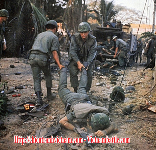 Một binh sĩ Thủy Quân Lục chiến Mỹ tử trận trong Trận Lỗ Giáng năm 1968 trong chiến tranh Việt Nam - One US Marine died in battle of Lo Giang 1968 in Vietnam war
