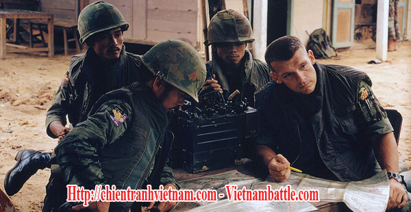 Bộ chỉ huy tiểu đoàn 1 Quái Điểu - Thủy Quân Lục Chiến ở mặt trận Quảng Trị trong Chiến Dịch Xuân Hè 1972 hay còn gọi là Mùa Hè Đỏ Lửa 1972 trong chiến tranh Việt Nam - ARVN 1st battalion marine at Quang Tri province in Easter Offensive 1972 in Vietnam war