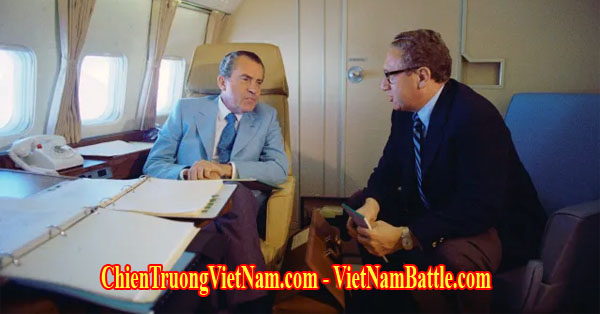 Cố Vấn An Ninh Quốc Gia Mỹ Henry Kissinger - tác giả Hiệp Định Paris 1973 trong chiến tranh Việt Nam qua đời ở tuổi 100 : Ngoại trưởng Mỹ Henrry Kissinger cùng tổng thống Richard Nixon