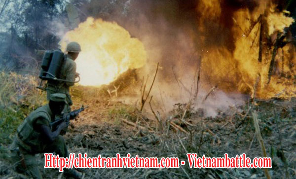 Súng phun lửa M2 Flamethrower trong chiến tranh Việt Nam