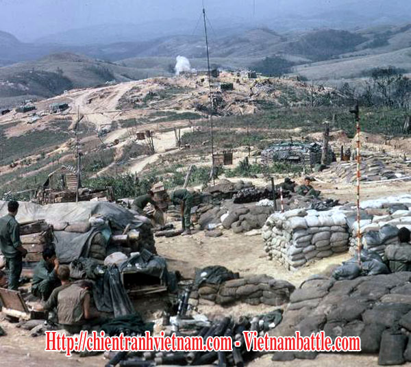 Từ đồi 881 Nam nhìn về hướng Tây Nam trong trận đánh Khe Sanh năm 1968 trong chiến tranh Việt Nam - From hill 881 South and look to South west view, ... in battle of Khe Sanh 1968 in Vietnam war