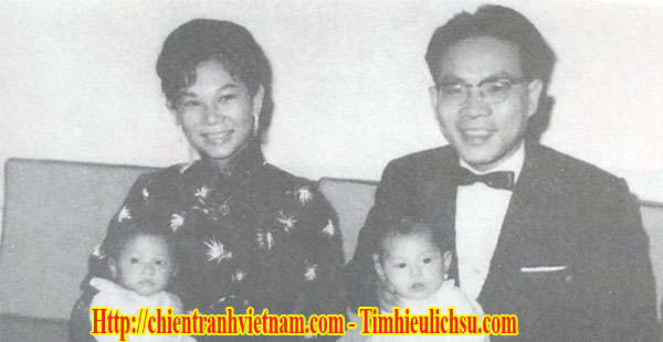 Giáo sư Nguyễn Văn Bông và gia đình trước khi bị Mặt Trận Giải Phóng Miền Nam ám sát