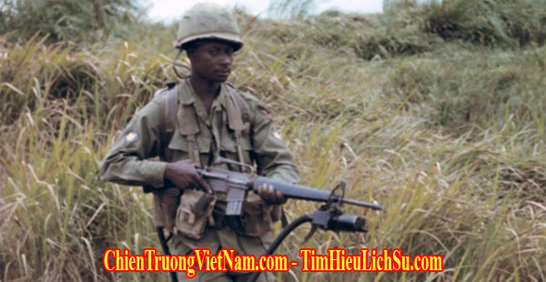 Có khá nhiều vũ khí vô dụng của Mỹ trong chiến tranh Việt Nam : Thiết bị phát hiện hơi người XM-2 / SM-3 - Us useless weapons in Vietnam war : People sniffers