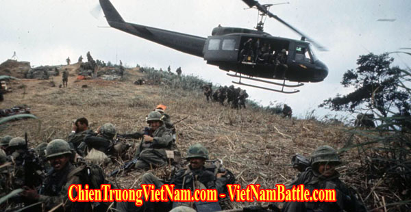 Không Quân trong trận Điện Biên Phủ 1954 và trận Khe Sanh 1968 trong chiến tranh Việt Nam : Quân Pháp đang đào chiến hào ở căn cứ Điện Biên Phủ - Air power in battle of Dien Bien Phu and Khe Sanh in Vietnam war - P5