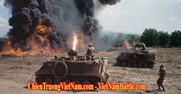 Quân Mỹ trong trận càn Cedar Falls trước trận Tổng Tấn Công Tết Mậu Thân 1968 trong chiến tranh Việt Nam - Us soldiers in Cedar Falls operation before The General Offensive 1968-1969 in Vietnam war