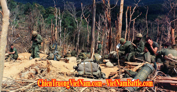 Quân Mỹ trong trận Khe Sanh trước trận Tổng Tấn Công Tết Mậu Thân 1968 trong chiến tranh Việt Nam - Us soldiers in battle of Khe Sanh before The General Offensive 1968-1969 in Vietnam war